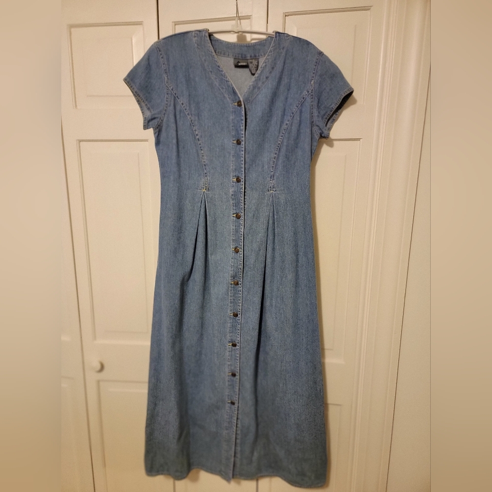 LizWear Denim Button-Down Dress Size Medium EUC - Picture 1 of 6
